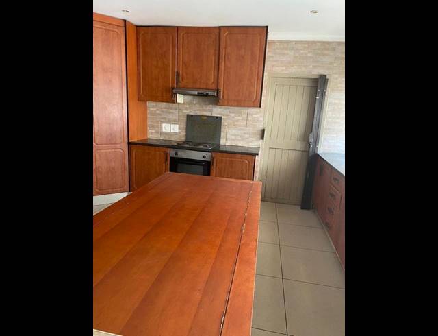 3 BEDROOM PROPERTY TO RENT IN TROYEVILLE